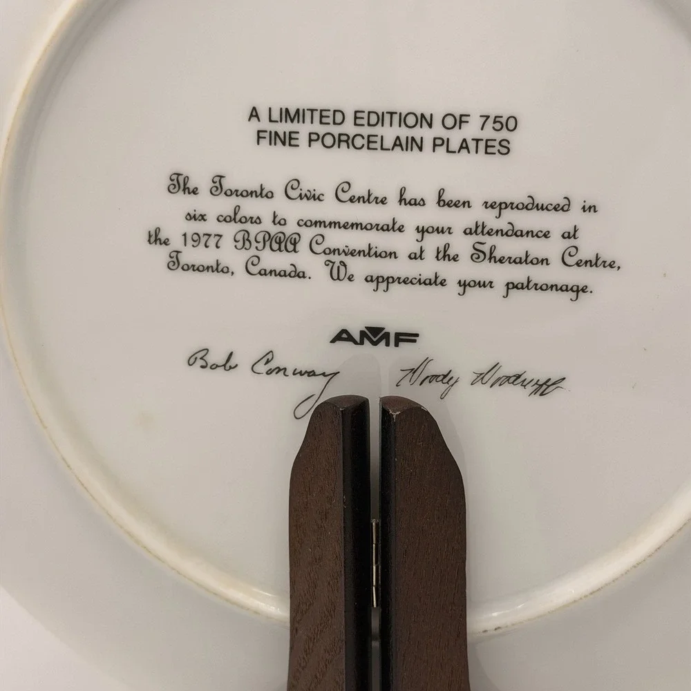 AMF Bowling BPAA‎ Convention 1977 Toronto Civic Centre Porcelain Plate 10